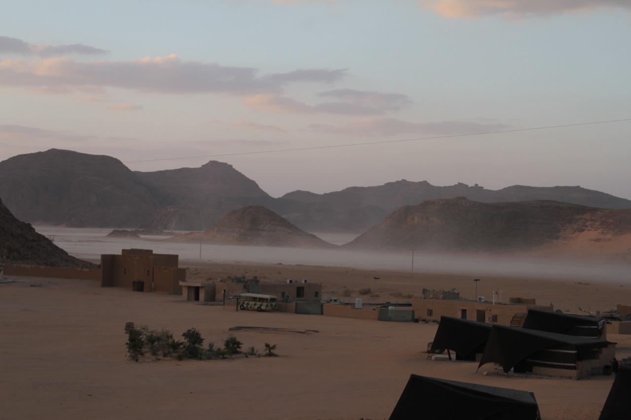 الصورة البارزة لمقالة «سمبوزيوم وادي رم»