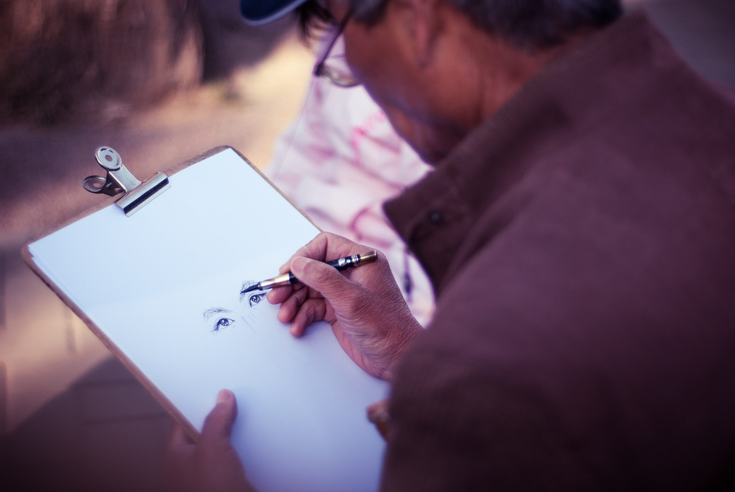 الصورة البارزة لمقالة «اسلوب الرسم بالفحم»